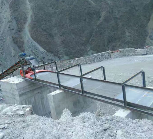 铁矿石水平往复筛