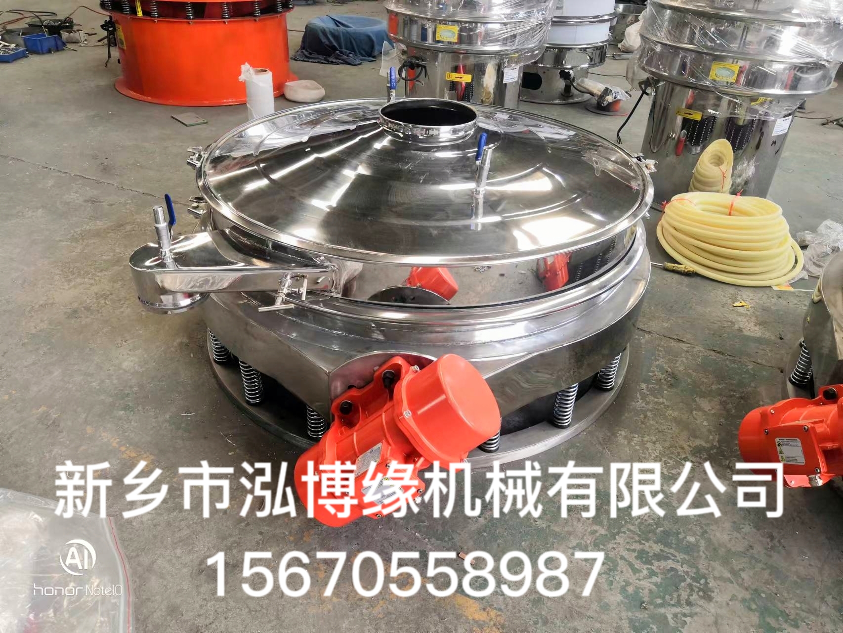 如何判断直排筛的振动是否异常?